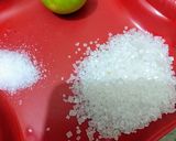 A picture of step 1 of Shakanjbeen (Lemonade).