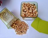Foto langkah ke 5 dari resep Kacang Bawang Daun Jeruk Renyah.
