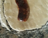 Foto del paso 5 de la receta: Chorizo envuelto en masa de pan francés