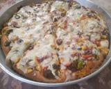 صورة لخطوة 7 من وصفة اشها بيتزا ممكن تتذوقوها معي وعلى طريقتي الخاصه 👩‍🍳💖🌸
