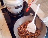 Foto langkah ke 5 dari resep Kwetiau Rebus Daging Jamur.