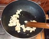 এগ চিকেন ফ্রাইড রাইস (Egg chicken fried rice recipe in Bengali) রেসিপি ধাপ - 2 ছবি