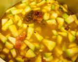 A picture of step 5 of Chana dal lauki.