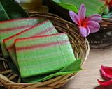 Foto langkah ke 9 dari resep Lapis Pandan / Lapis Pepe / Lapis Tradisional.