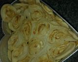 A picture of step 15 of Potatoe swirl bread/burger.
