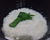 Foto langkah ke 2 dari resep Nasi Putih Pulen Wangi.