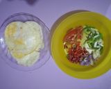 Foto langkah ke 1 dari resep Telur ceplok saus tiram simple.