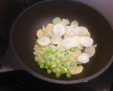 Foto del paso 2 de la receta: Crema de habas