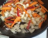 Foto del paso 1 de la receta: Salmón rosado a la plancha con verduras