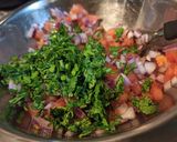 Foto del paso 2 de la receta: Pebre con cebolla morada