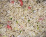 Foto langkah ke 8 dari resep Nasi goreng sisa smalam#berburuclemekemas#resolusi2019.