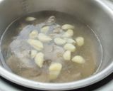 蒜頭雞湯的食譜步驟2照片