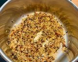 Une image de l'étape 2 de Dos de cabillaud sauce vierge avec riz pilaf.