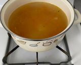 Foto langkah ke 2 dari resep Soup ikan salmon.