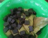 Foto langkah ke 4 dari resep Chewy Choco Cookies.