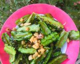 Hình bước làm 3 của món Cơm trưaCanh cải chả cá thuCá hú kho ớtĐậu rồng xào mỡ