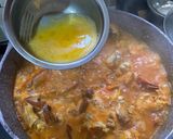 Foto langkah ke 3 dari resep Kepiting saus padang telur.
