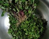A picture of step 1 of Bathua and potato sabzi.