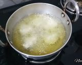 A picture of step 5 of Suji ke pakode.
