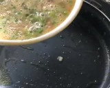 Foto del paso 6 de la receta: Tortilla de guisantes 🫛 con cebolla 🧅 y jamón