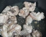 A picture of step 3 of Chicken ginger karahi.