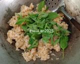 Foto langkah ke 3 dari resep Nasi Goreng Kencur Kemangi.