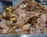 Hình bước làm 1 của món Canh cải dún cuộn thịt