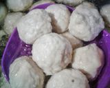 Foto langkah ke 5 dari resep Tumis bakso pedas manis.