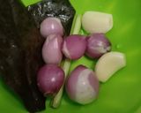 Foto langkah ke 1 dari resep Bening Daun Kelor.