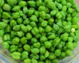 A picture of step 1 of Harabhara green chana nimona.