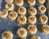 Foto langkah ke 5 dari resep Kue kering Thumbprint.