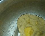 A picture of step 3 of #aloo paratha.