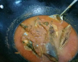 Foto langkah ke 2 dari resep Ikan Dencis Bumbu Kuning.