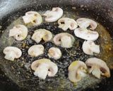 A picture of step 8 of Creamy Mushroom Risotto.