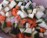 Foto del passaggio 2 della ricetta Scrigni di peperoni ripieni di pasta al forno