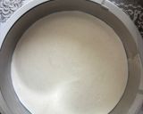 Foto del passaggio 10 della ricetta Cheesecake alla Vaniglia con Gelée al Mango🥧🥭