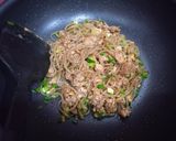 รูปขั้นตอนการทำที่ 3 ของ ผัดเส้นบุกสาหร่าย,หมูสับ,ต้นหอม - คีโต