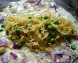 ম্যাগি ওমলেট(maggi omelette recipe in Bengali) রেসিপি ধাপ - 2 ছবি