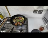 A picture of step 2 of Dutch black Mussels marinara.