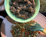 Foto langkah ke 7 dari resep Oseng Sapi Cabe Bawang.