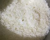 A picture of step 1 of Veg schezwan pulao.