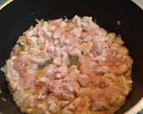 Foto del paso 3 de la receta: Cazuela de pollo al champignon!
