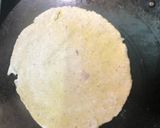 A picture of step 4 of Multigrain sprout paneer grilled wrap.