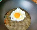 รูปขั้นตอนการทำที่ 1 ของ กระเพรากุ้ง ไข่ดาว