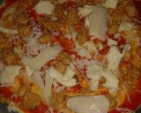 A picture of step 8 of Chicken pizza.