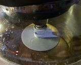 Sajtos fokhagymás tejfölös kovászos naan recept fázis 2 fotója