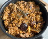 Foto del paso 5 de la receta: Arroz de castañas, setas y costilla