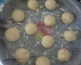 Foto langkah ke 2 dari resep Donat Menul Tanpa Telor,Susu Dan kentang.