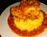 Foto del paso 5 de la receta: Polenta con queso 🧀 y salsa de codito de pollo 🍗