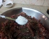 A picture of step 5 of Dry beef chilli.